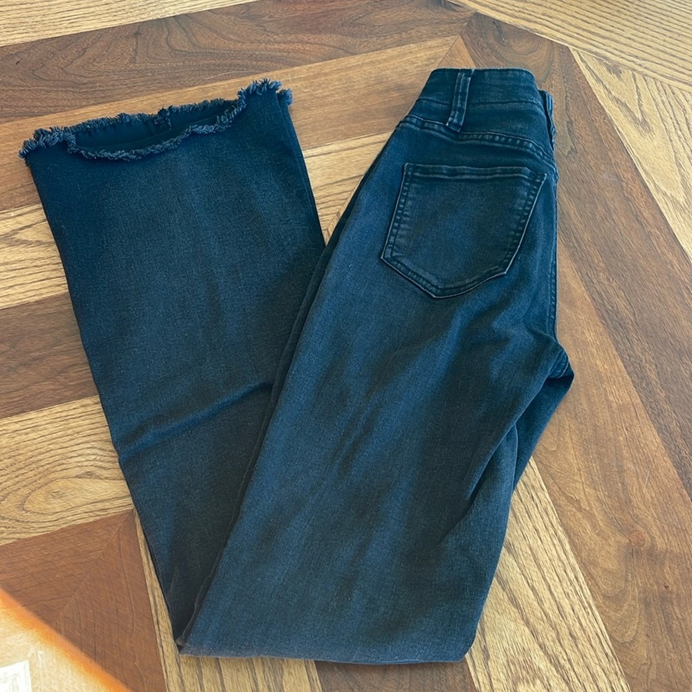 Black flare seem jeans
